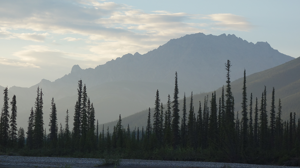 Exploring the Potential of Geologic Hydrogen in Alaska